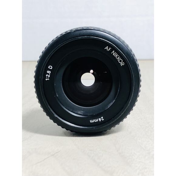 Nikon AF Nikkor 24mm F/2.8 D Lense No Lens Caps Very Clean - Picture 4 of 9